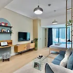 Renovated Lake Terrace Studio Jlt Next To Metro!
