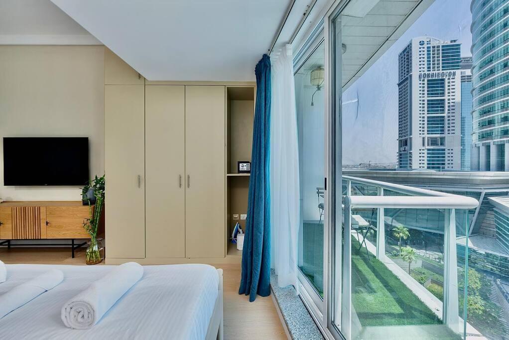 Renovated Terrace Jlt Next To Metro! Apartment Dubai